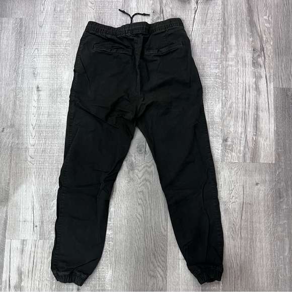 American Eagle Cuffed Cargos - Picture 6 of 6